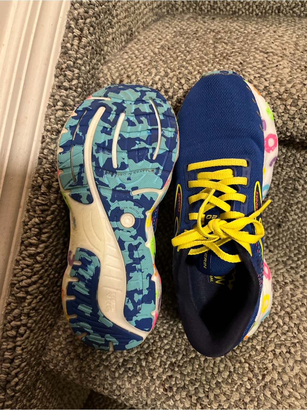 Brooks glycerin “fruit loops” limited edition sneaker - Picture 4 of 5